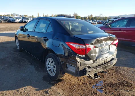 2017 Toyota Corolla Le z USA, uszkodzony, nr VIN 2T1BURHE9HC872082